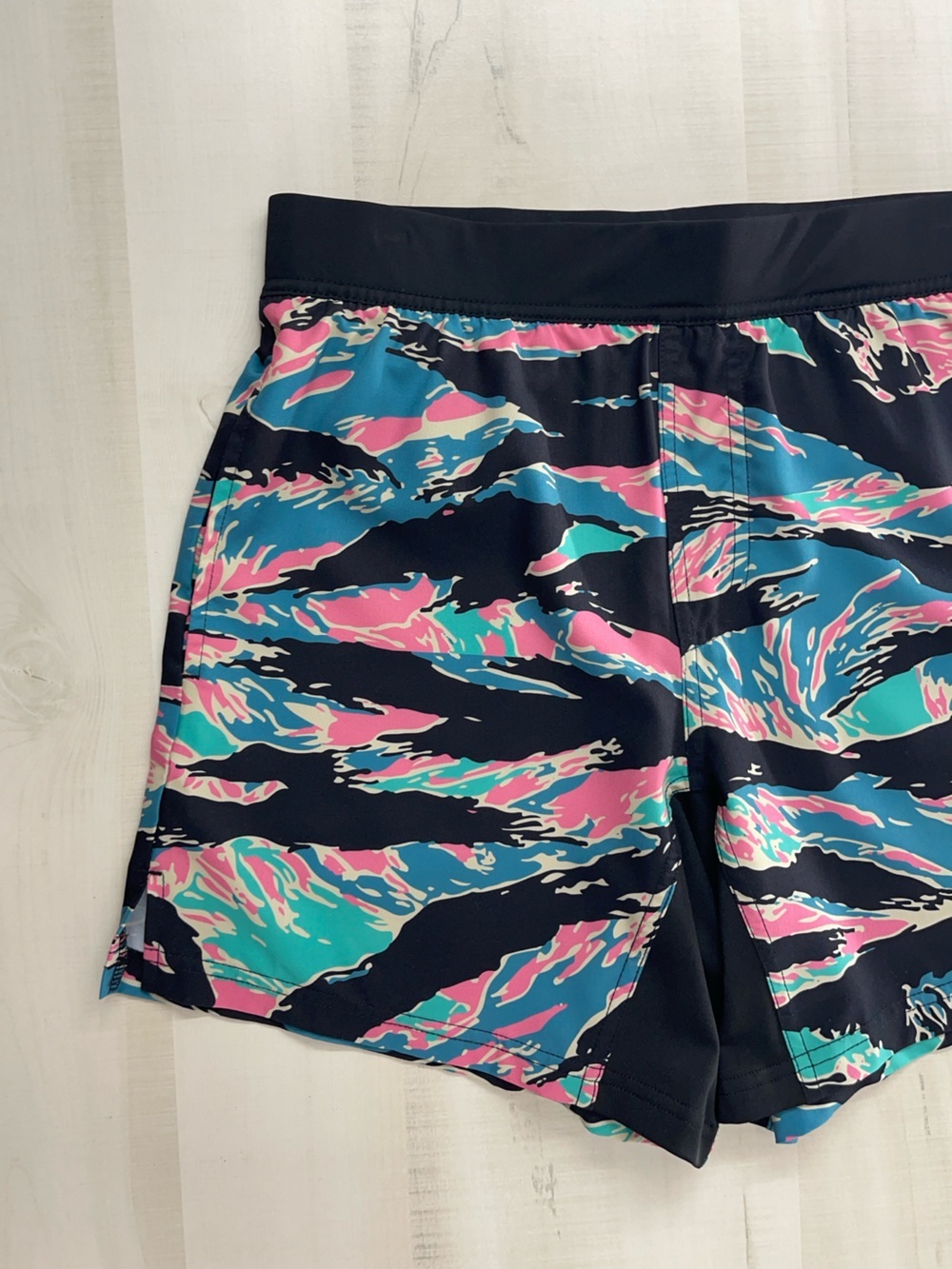 TACHUNTFISH printed swim outdoors athletic shorts S blue pink - Picture 2 of 5